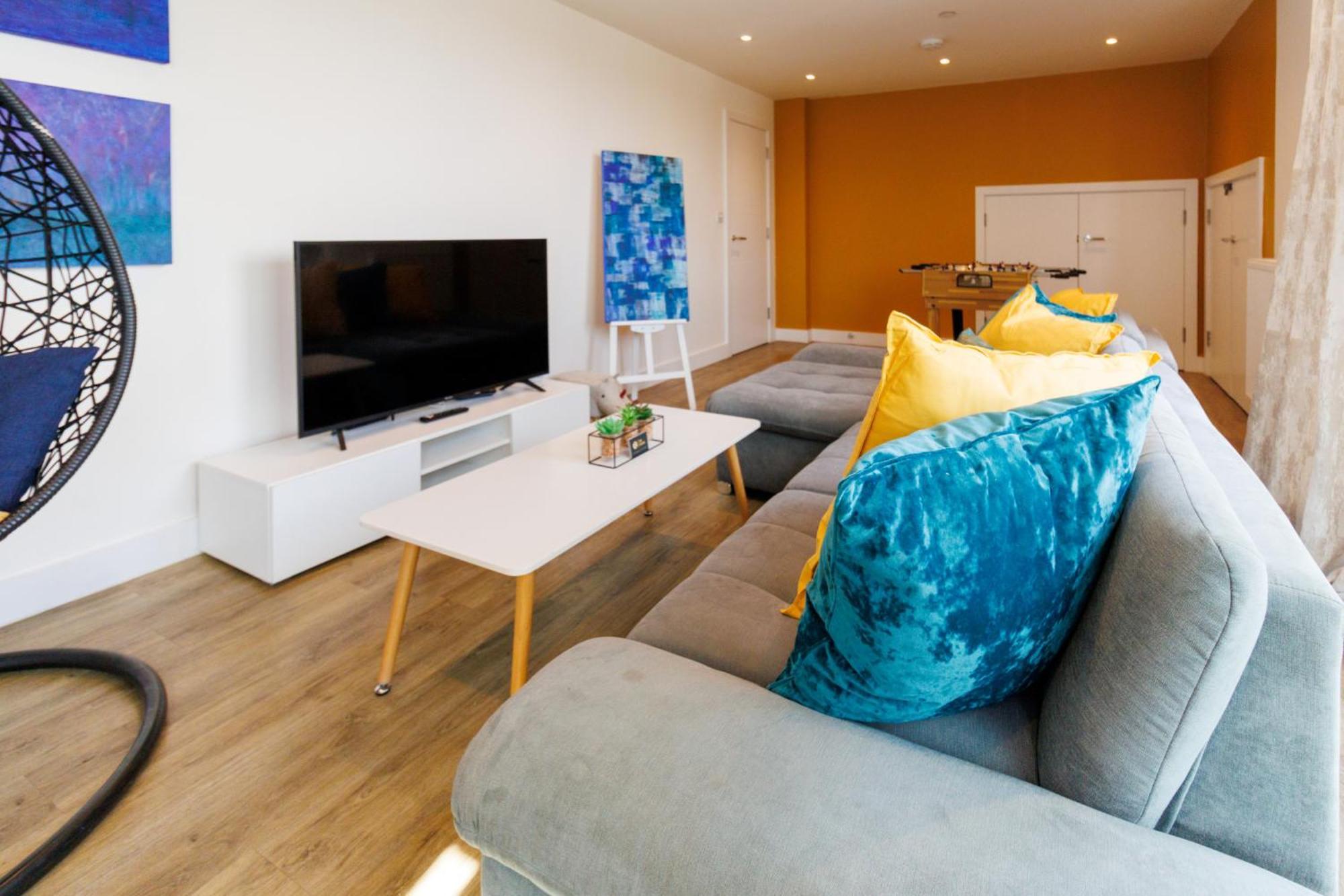 City Centre, Sleeps 7, Stunning Views & Parking, Interconnected Rooms Long Stay Work Contractor Leisure, Diamond Penthouse CBG Buitenkant foto