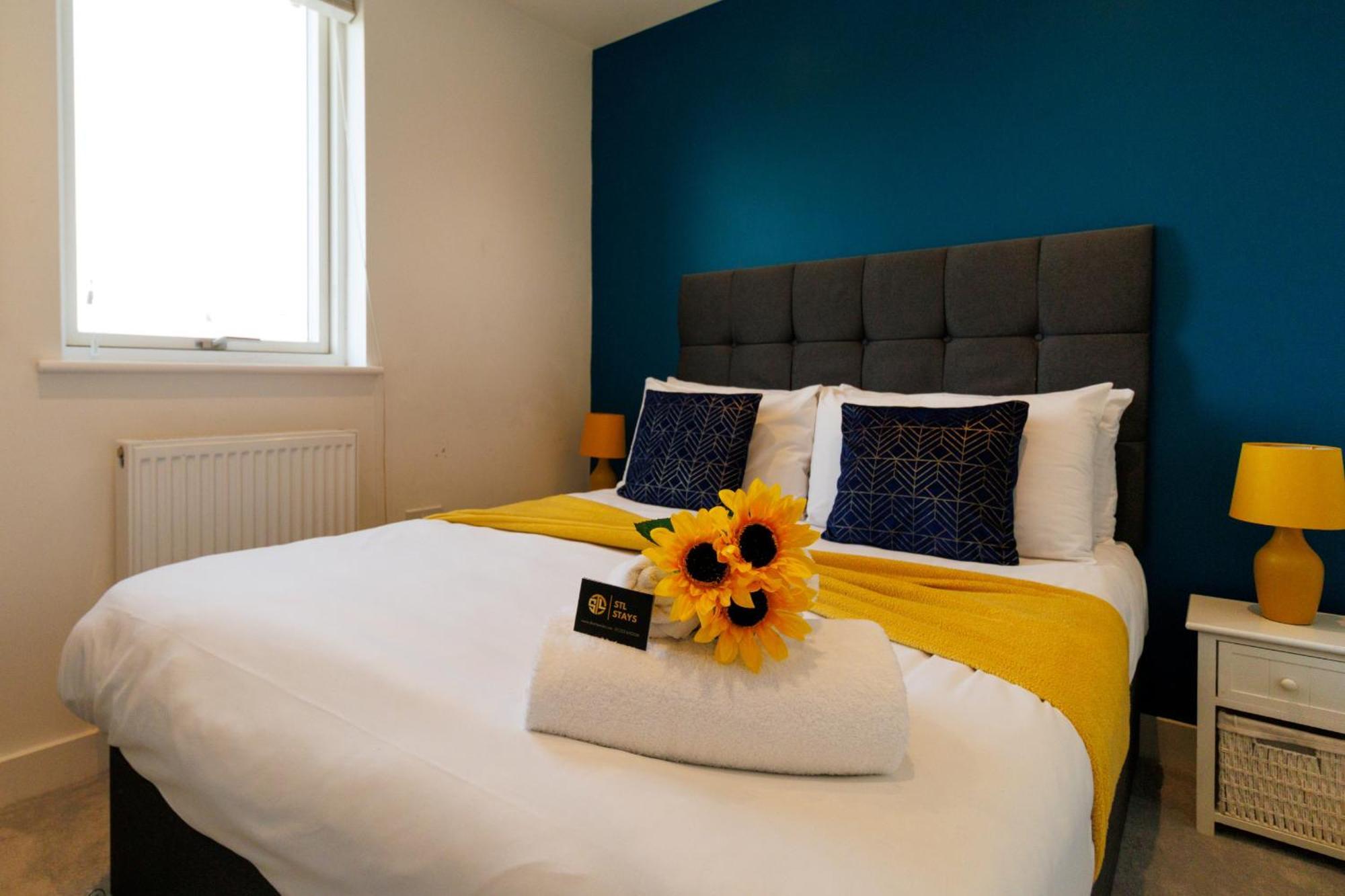 City Centre, Sleeps 7, Stunning Views & Parking, Interconnected Rooms Long Stay Work Contractor Leisure, Diamond Penthouse CBG Buitenkant foto