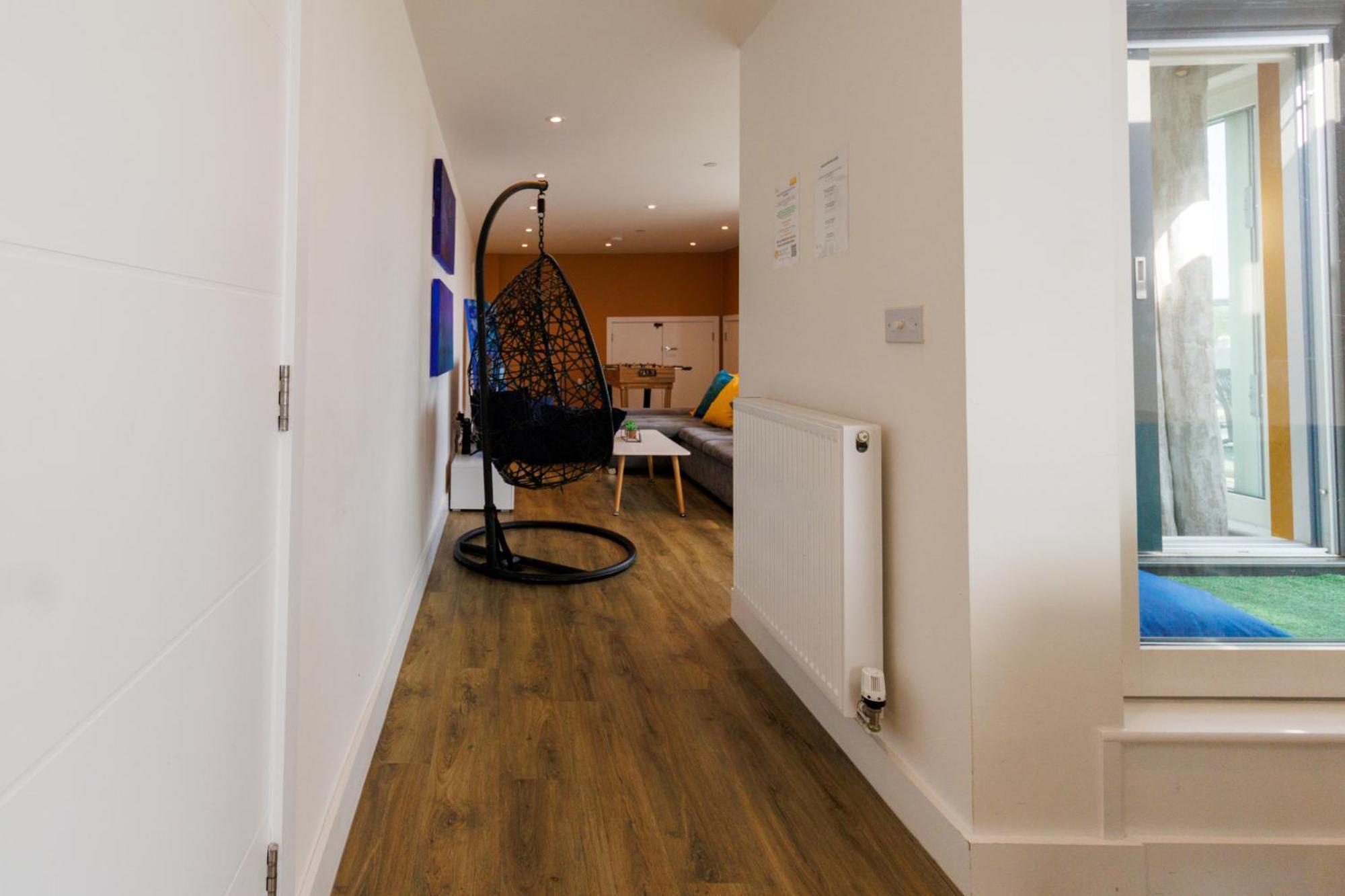 City Centre, Sleeps 7, Stunning Views & Parking, Interconnected Rooms Long Stay Work Contractor Leisure, Diamond Penthouse CBG Buitenkant foto