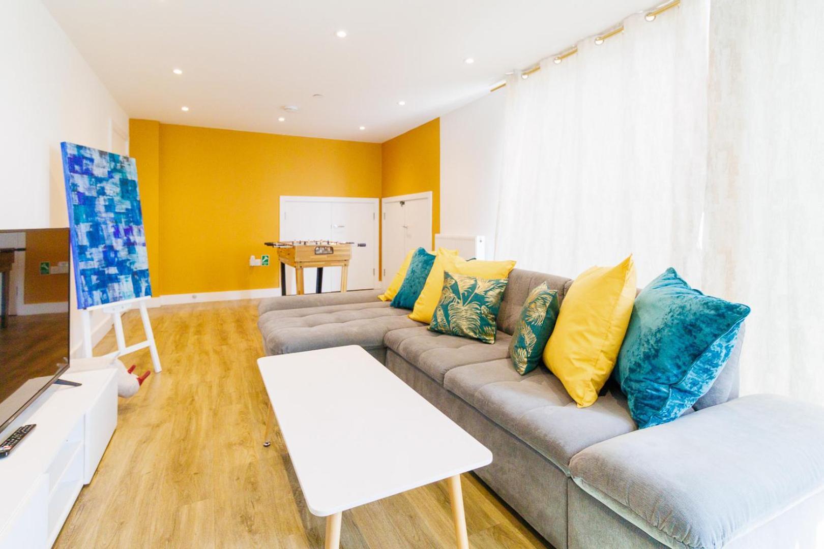 City Centre, Sleeps 7, Stunning Views & Parking, Interconnected Rooms Long Stay Work Contractor Leisure, Diamond Penthouse Cambridge Buitenkant foto